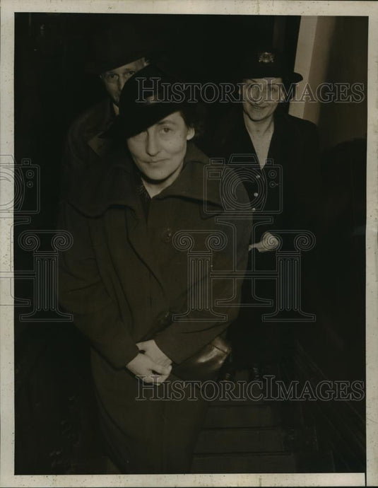 1939 Press Photo White Plains NY Marie Hite Burckhalter pleads guilty NYC - Historic Images