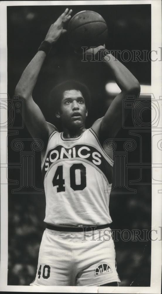 1981 Press Photo Seattle Supersonics basketball player, James Donaldson - Historic Images