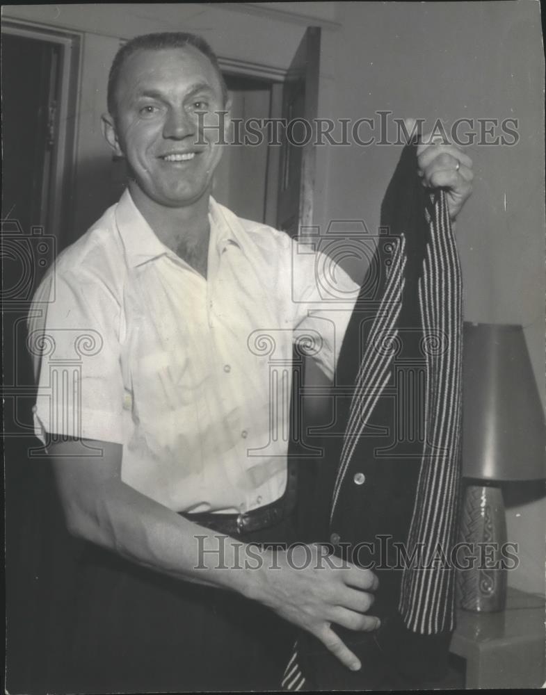 1964 Press Photo Spokane hockey player, Eddie Donohoy - sps02555 - Historic Images