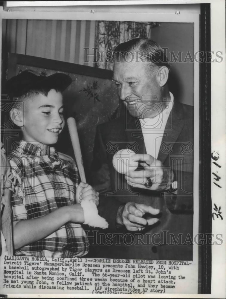 1965 Press Photo Charlie Dressen-Detroit TIgers&#39; Baseball Club Manager With Kid - Historic Images