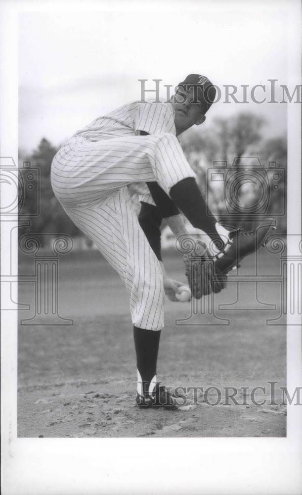 1955 Press Photo Mike Avey-Washington State University Baseball Team Pitcher - Historic Images