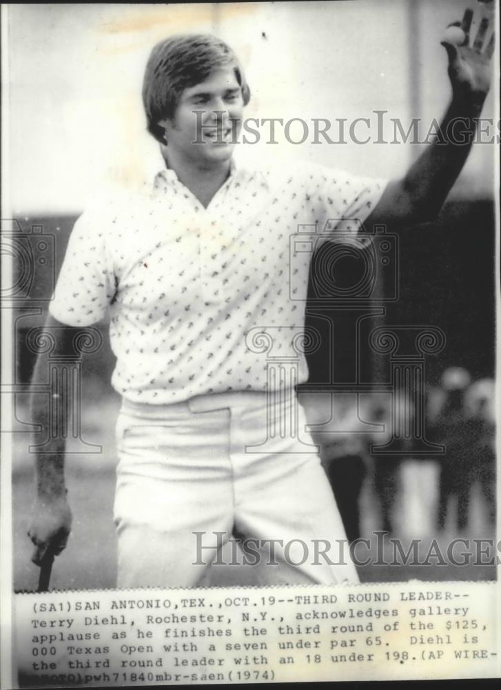 1974 Press Photo Terry Diehl-Golfer Applauded at Texas Open Tournament - Historic Images