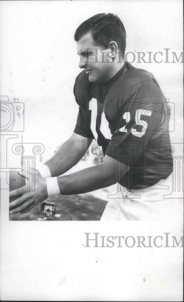 1971 Press Photo Bill Diedrick Junior-Football Player Ready to Kick the Ball - Historic Images