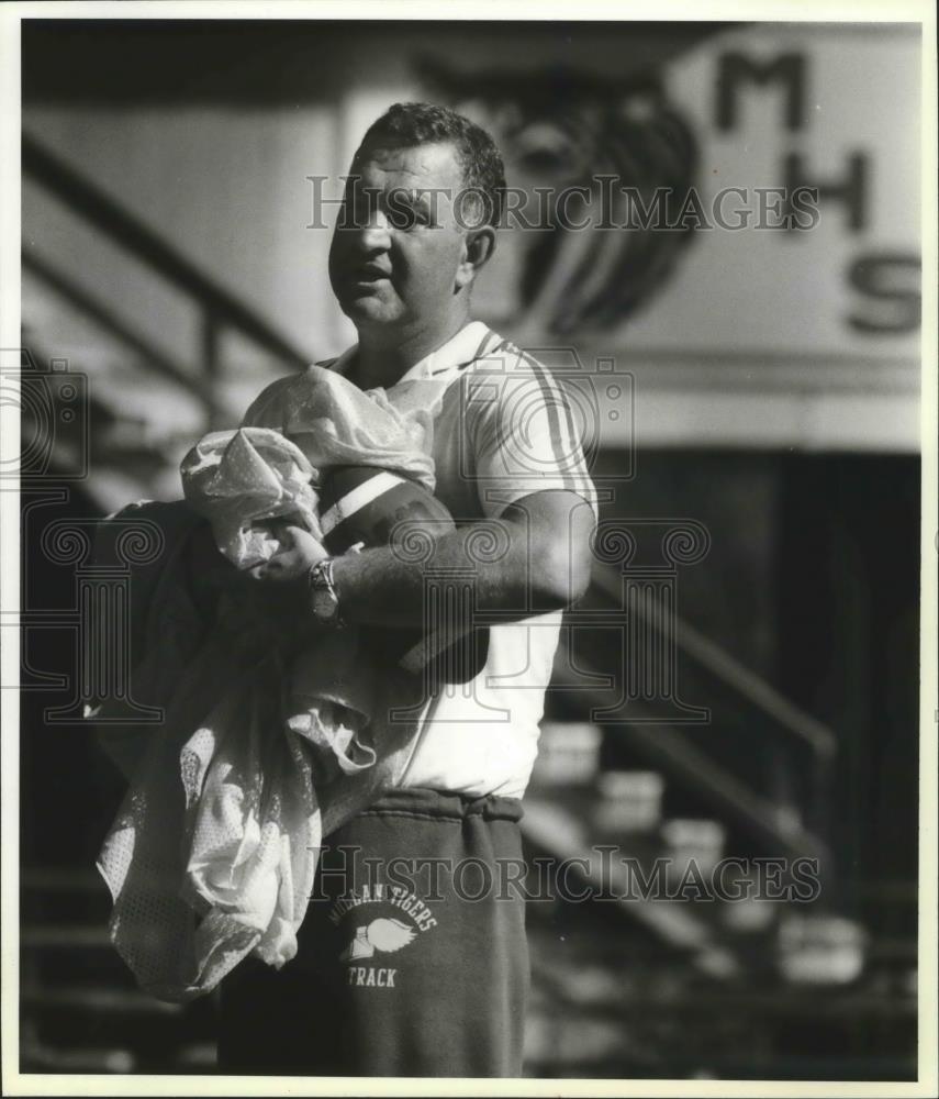 1986 Press Photo John Drager-Mullan Tigers High School Football Coach - sps02761 - Historic Images