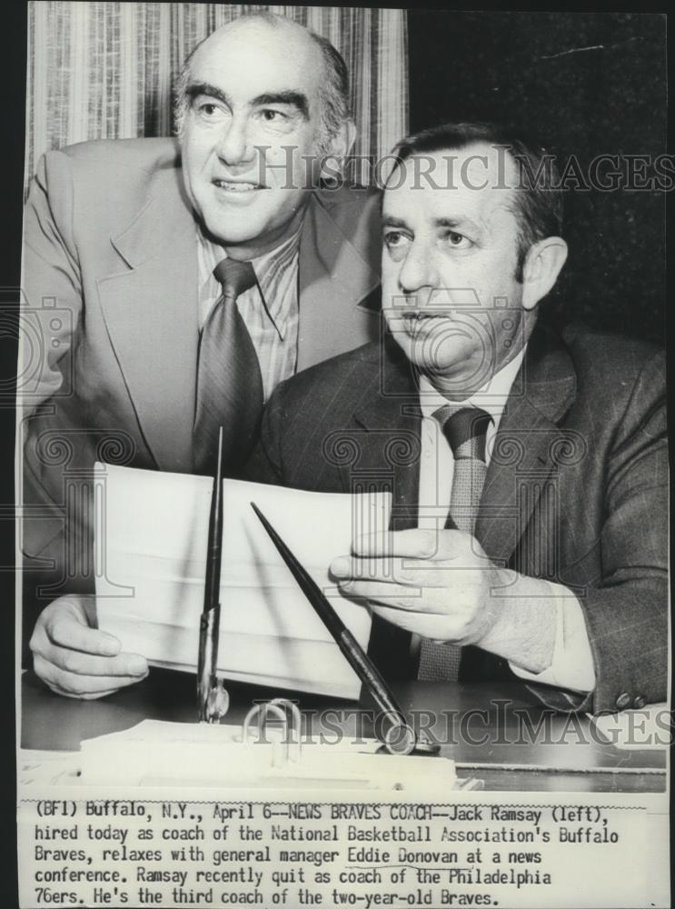 1972 Press Photo Jack Ramsay-Head Coach of the Buffalo Braves Basketball Club - Historic Images