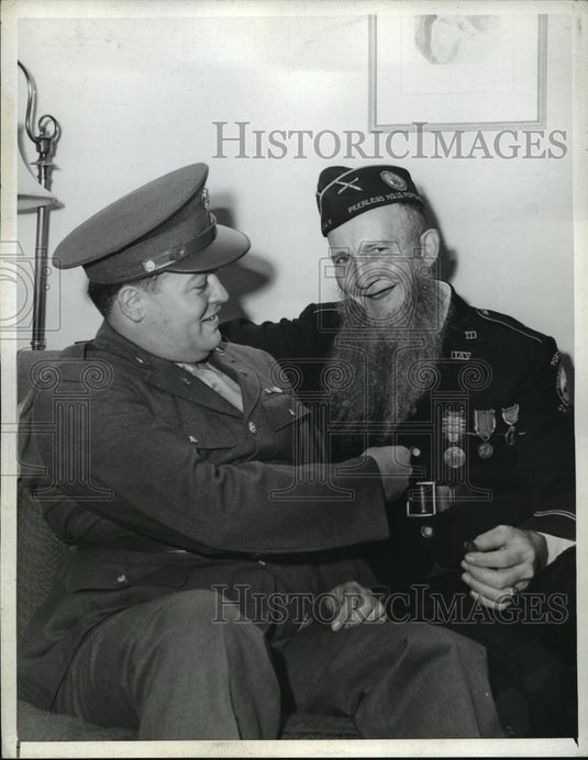 1943 Press Photo New York Fred Yeager & Joseph Samelsberger at convention NYC - Historic Images