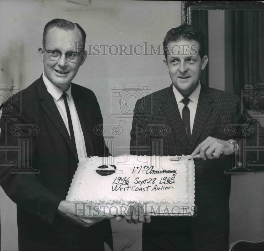 1963 Press Photo West Coast Airlines Executives RJ Austin &amp; James P. McGoldrick - Historic Images