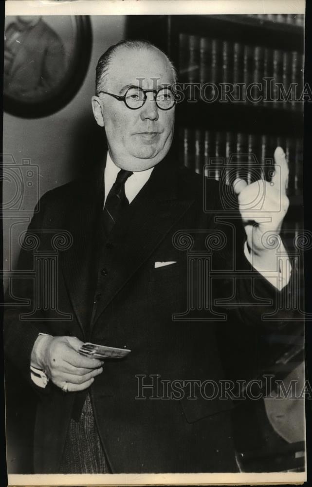 1935 Press Photo Edward Reilly, Chief Counsel for Bruno Hauptmann - spa13307 - Historic Images