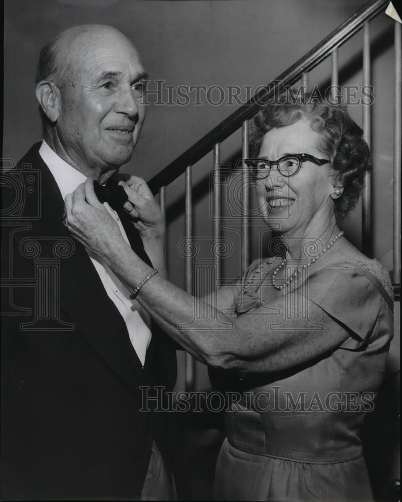 1962 Press Photo Mr. and Mrs. Edward M. Hughes - spa13533 - Historic Images
