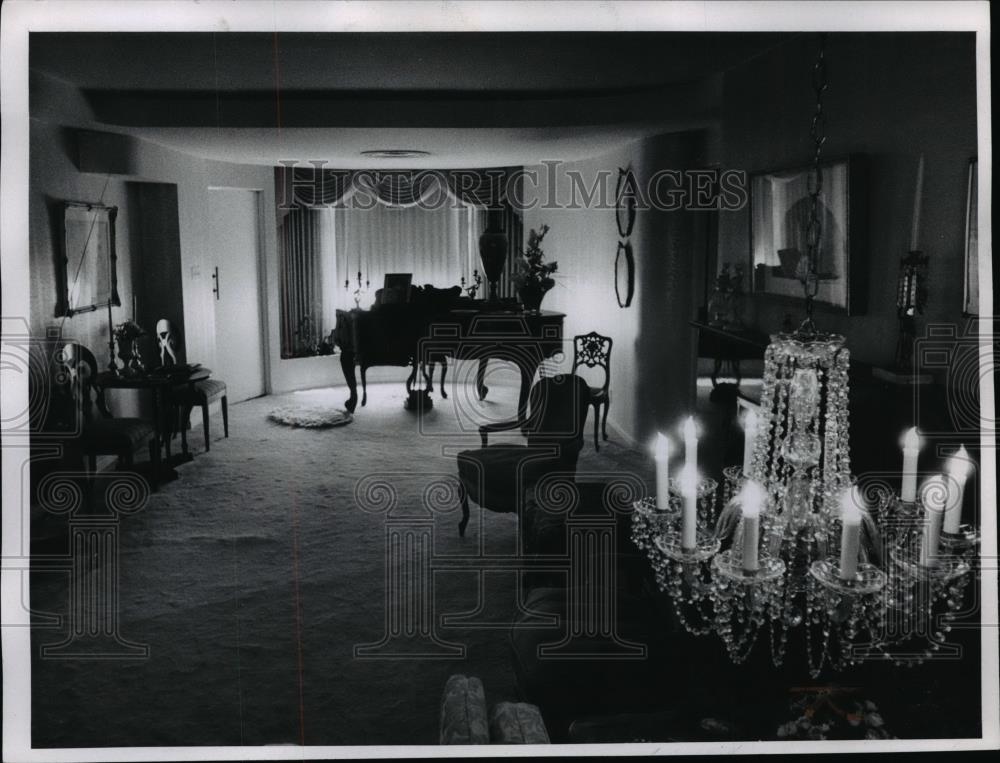 1973 Press Photo Davenport Hotel penthouse, Mrs Peyton - spa13963 - Historic Images