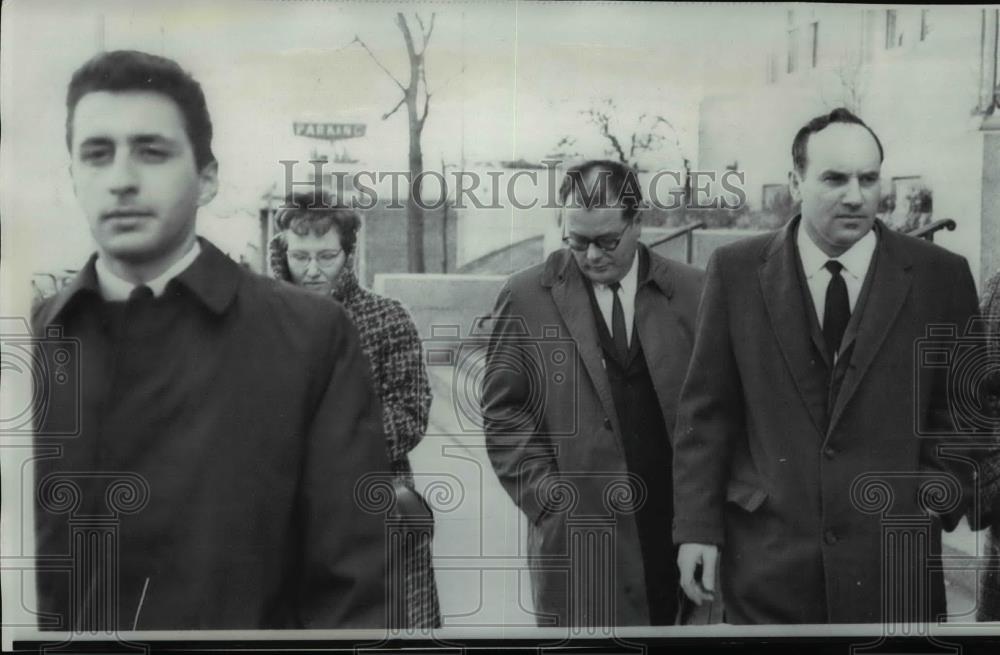 1967 Press Photo Robert DePugh, Walter Peyson and Troy Houghton in Kansas City. - Historic Images