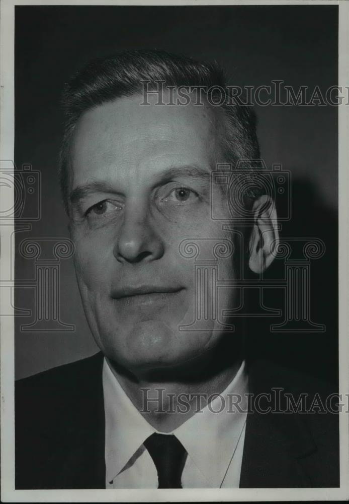 1968 Press Photo Dr Robert G Heskett President Medical Staff Deaconess Hospital - Historic Images