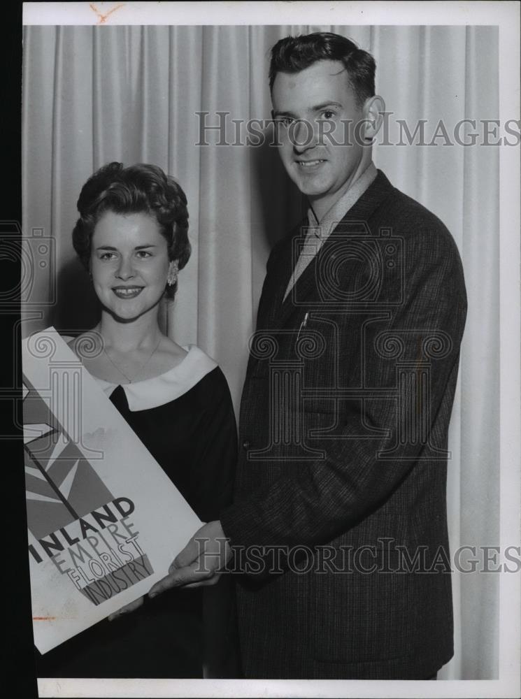 1960 Press Photo Bruce Nissen presents Inland Empire Florist Industry