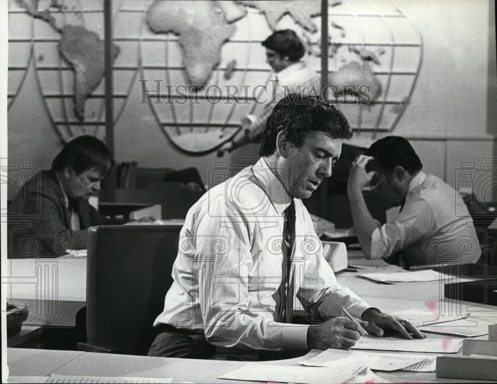 1988 Press Photo Dan Rather-CBS Evening News - spa16289 - Historic Images