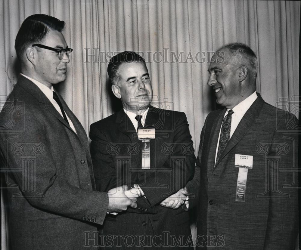 1962 Press Photo Robert Sheffels, Glen Bayne &amp; CW Eckhardt at Davenport Hotel - Historic Images