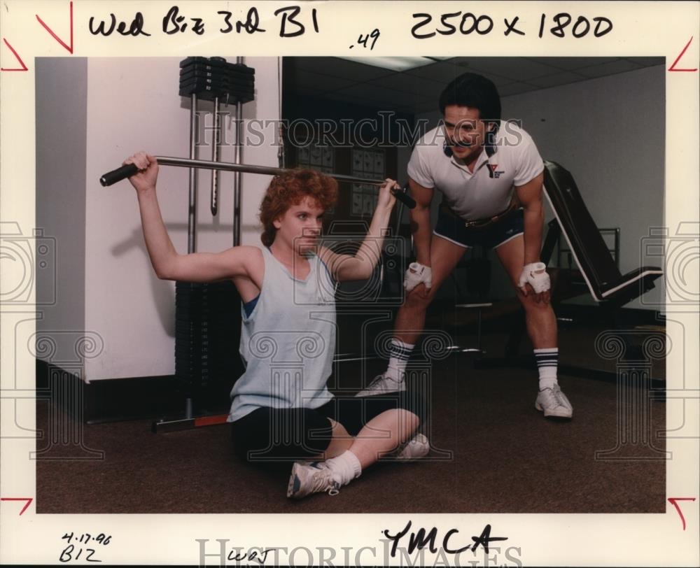 1990 Press Photo Cheryl Burt & John Ofrancia at YMCA Commonwealth Fitness Center - Historic Images