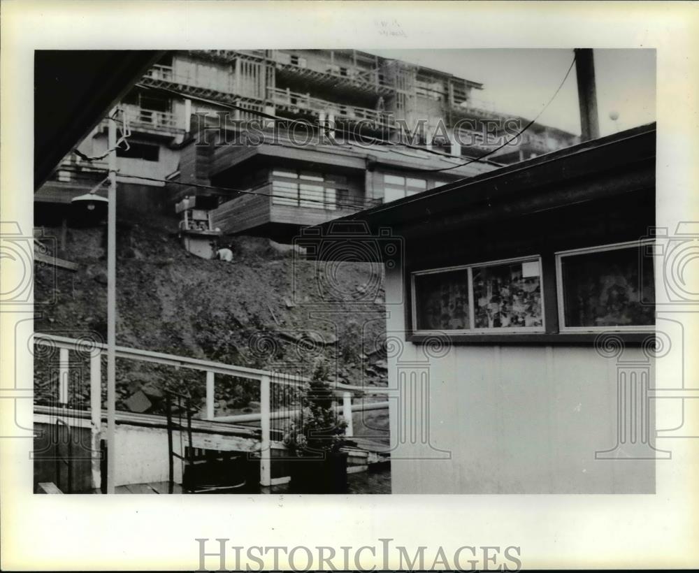1979 Press Photo A condominium complex on the east bank of the Willamete River - Historic Images