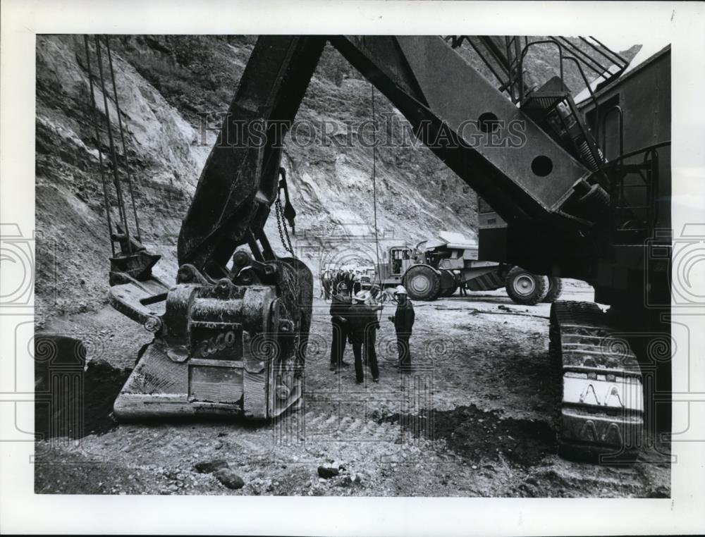 Press Photo Round Butte Dam - orb63885 - Historic Images