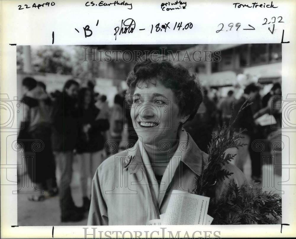 1990 Press Photo Susan Peterson Speaks Out in Support of Earth Day - orb66246 - Historic Images
