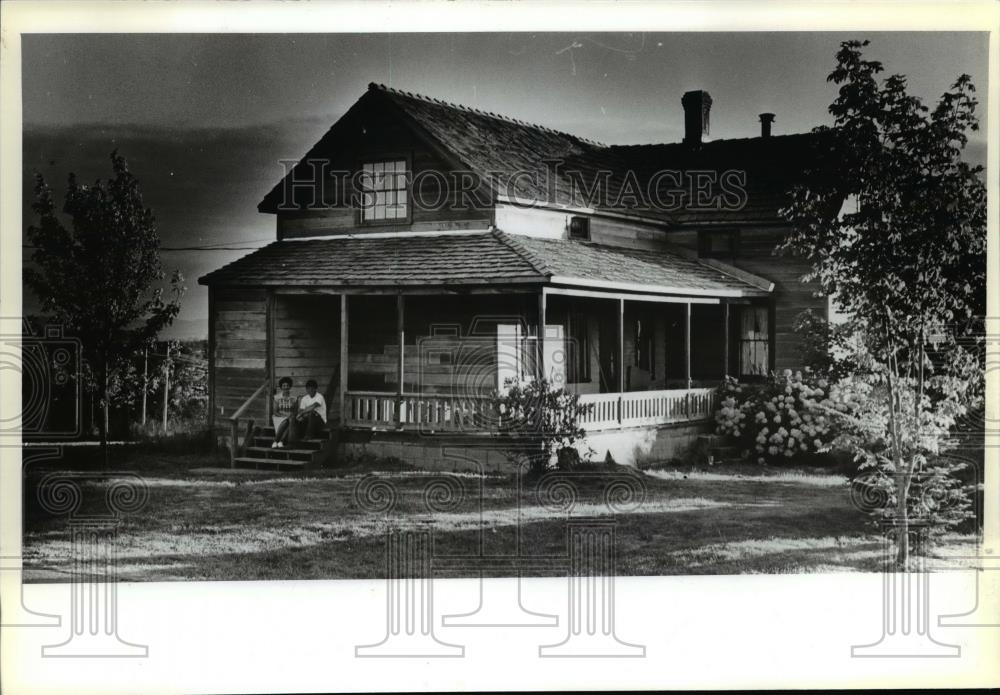 1978 Press Photo Ray Taennier home-Cedar Mills - orb71322 - Historic Images