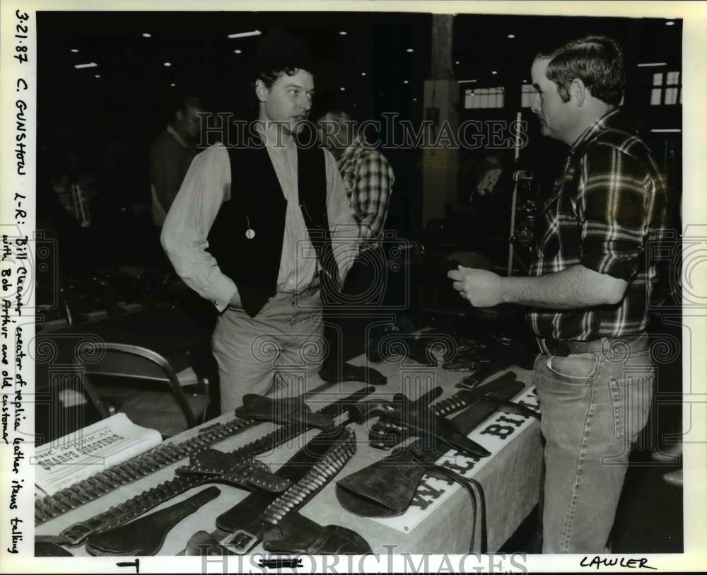 1987 Press Photo Bill Cleaver (left), whose hobby tags him as &quot;Will Bill&quot; - Historic Images