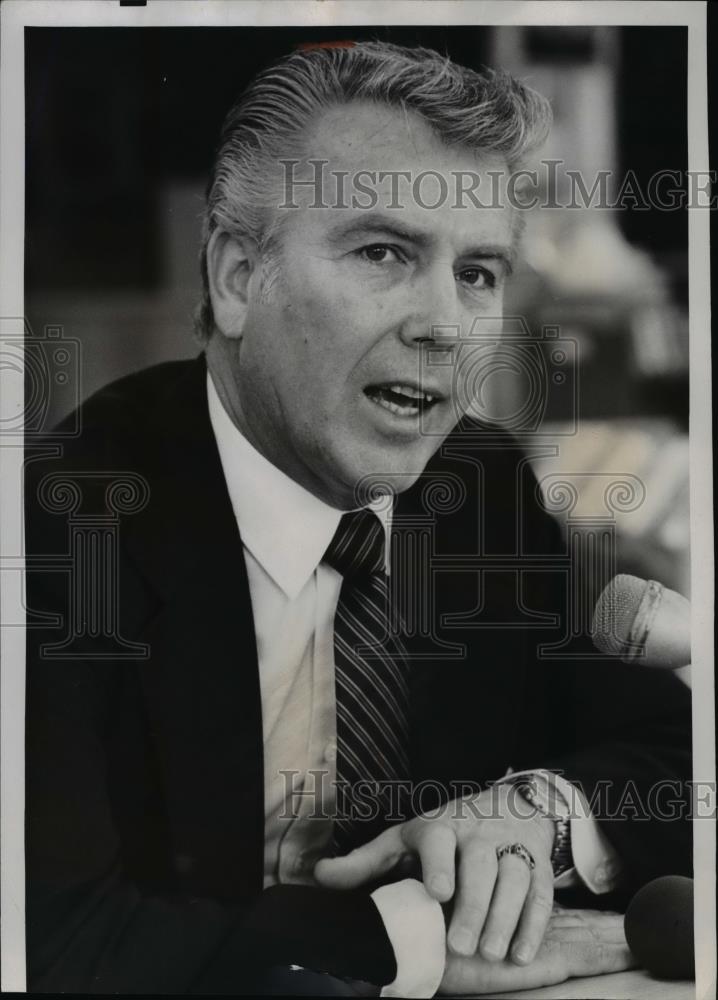1980 Press Photo Dr. Gerald Hester, Superintendent of Spokane School District - Historic Images