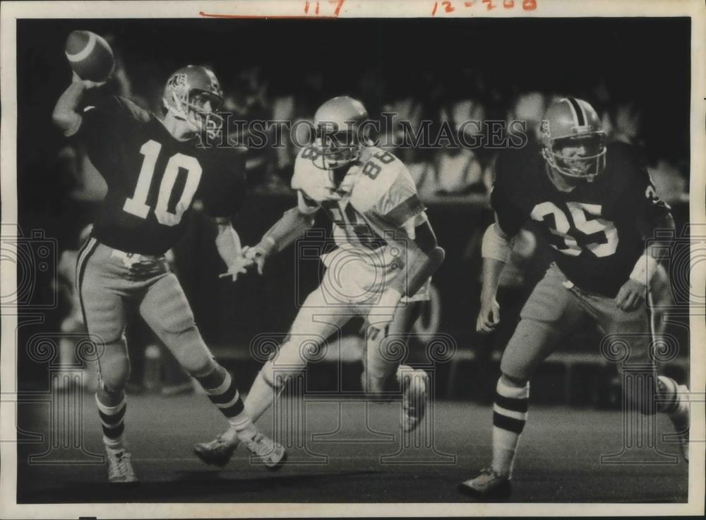 1979 Press Photo Football player #10, Steve Cossalter - sps02966 - Historic Images