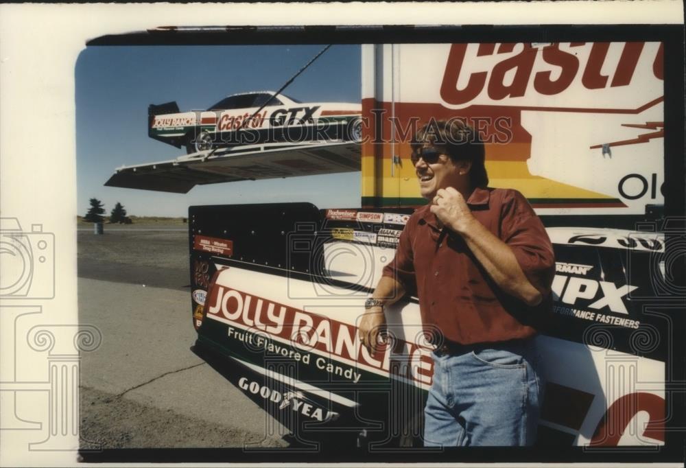 1993 Press Photo John Force-Drag Racer Aiming for Third Funny Car Championship - Historic Images