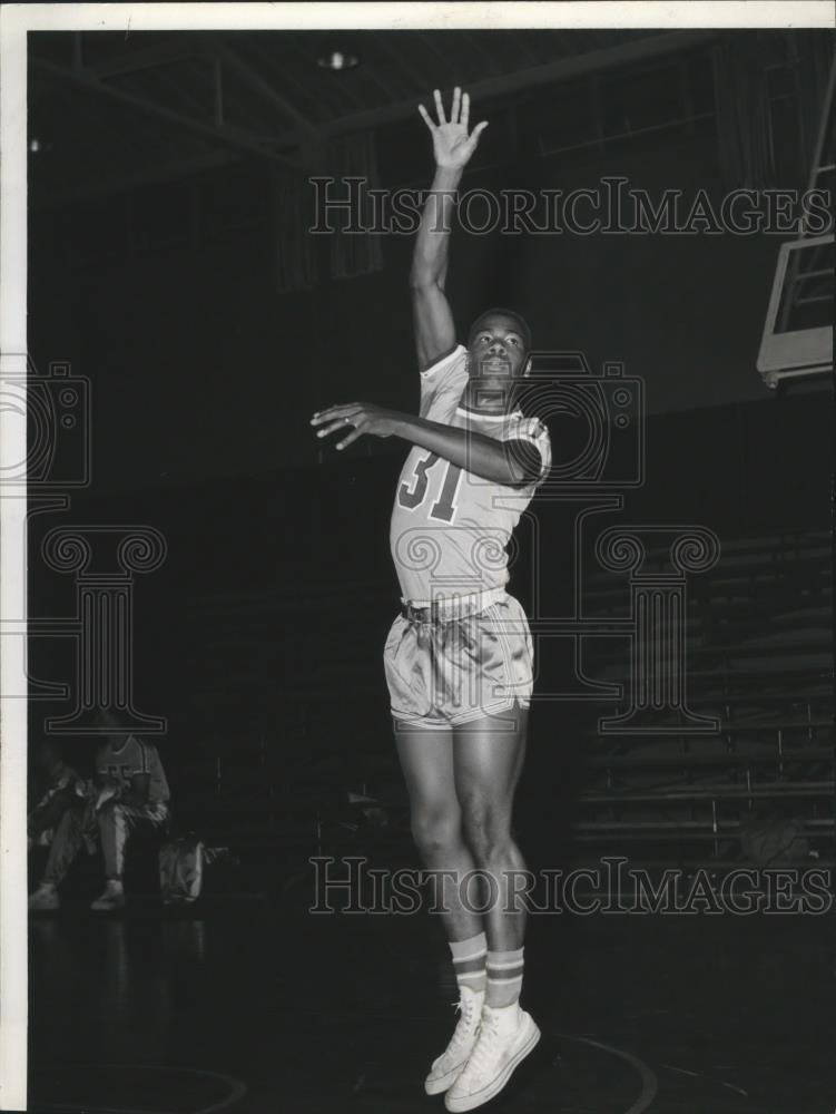 1959 Press Photo Basketball player, Blake Elliott - sps02812 - Historic Images