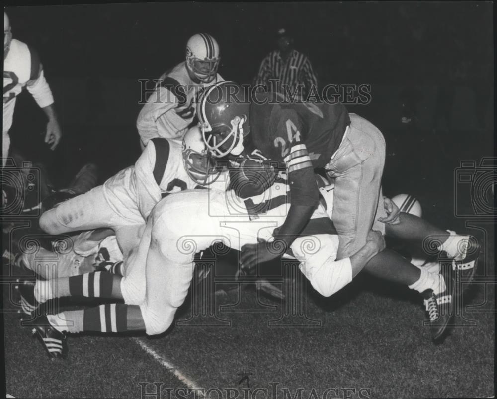 1967 Press Photo Gonzaga-S.P. high school Greater Spokane League football action - Historic Images