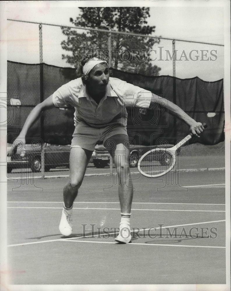 1975 Press Photo Tennis player, Jim De Roetth - sps03530 - Historic Images