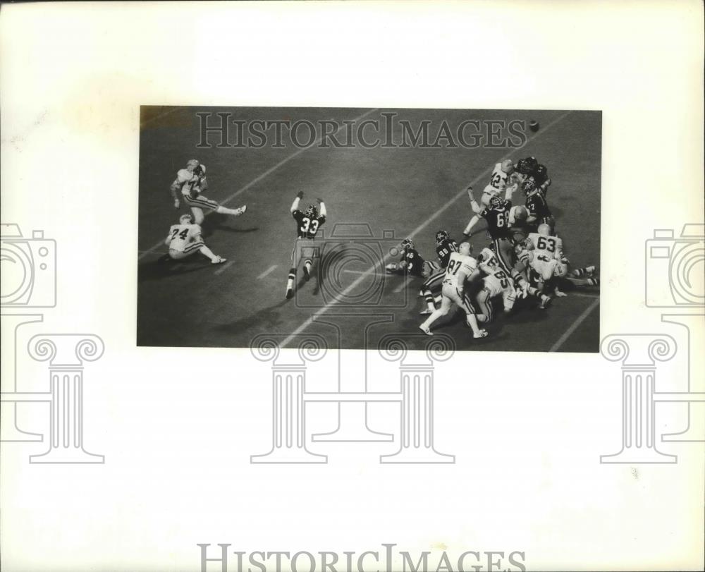 1982 Press Photo SP vs. LC high school football action - sps03117 - Historic Images