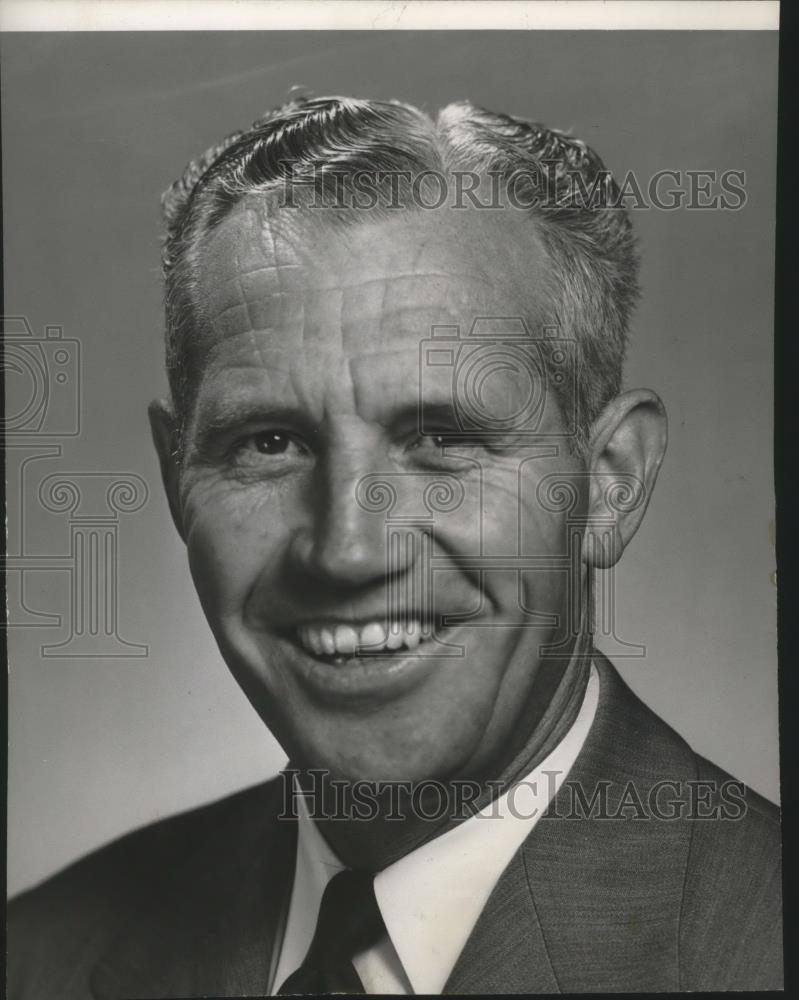 1951 Press Photo University of Oregon head football coach, Len Casanova - Historic Images