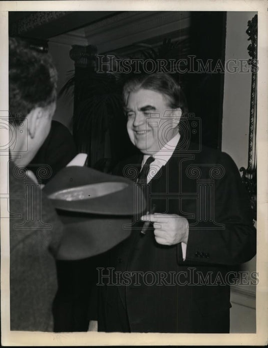 1943 Press Photo New York John L. Lewis at U.M.W. Policy Board Meeting NYC - Historic Images
