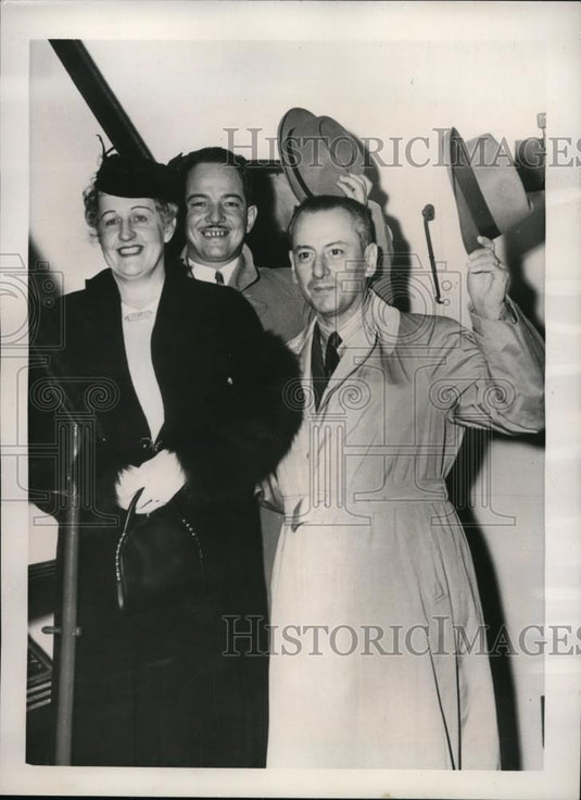 1939 Press Photo New York Hans Jordan with Octavia Cabral and Mrs.Jordan NYC - Historic Images