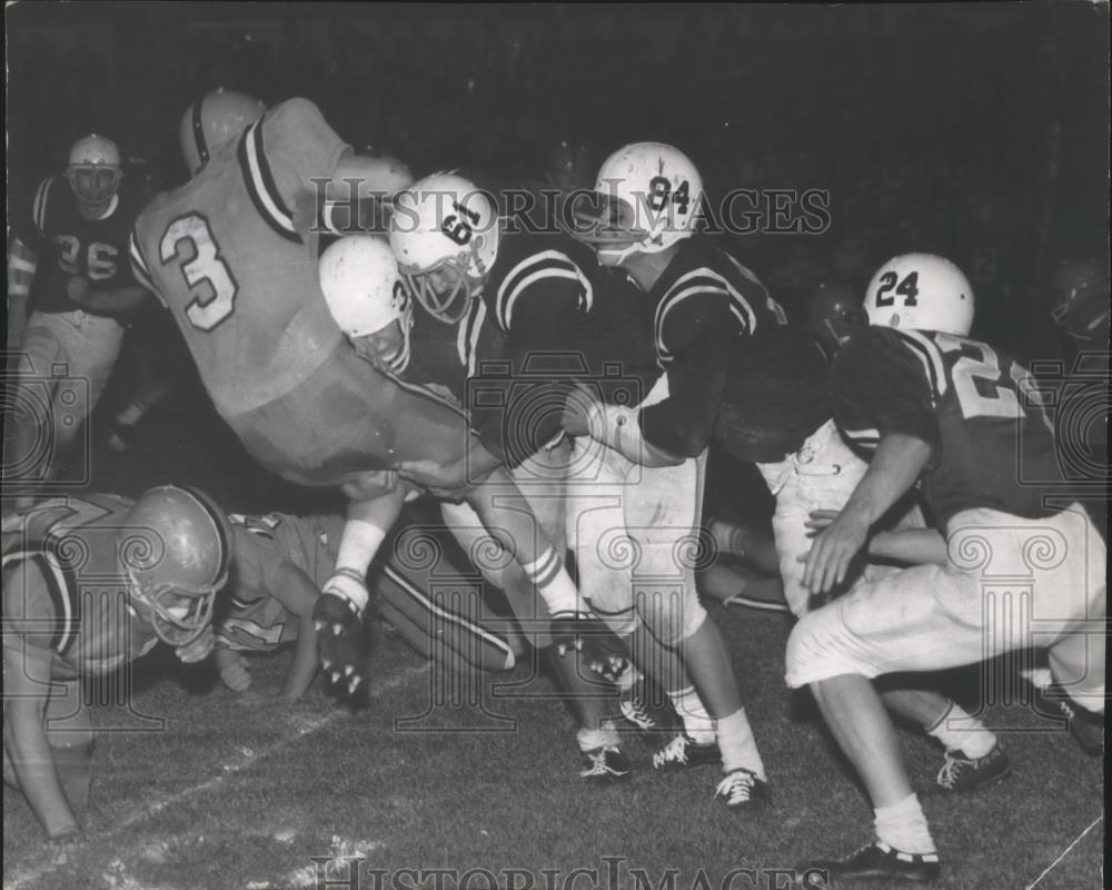 1984 Press Photo High school football action - sps03113 - Historic Images