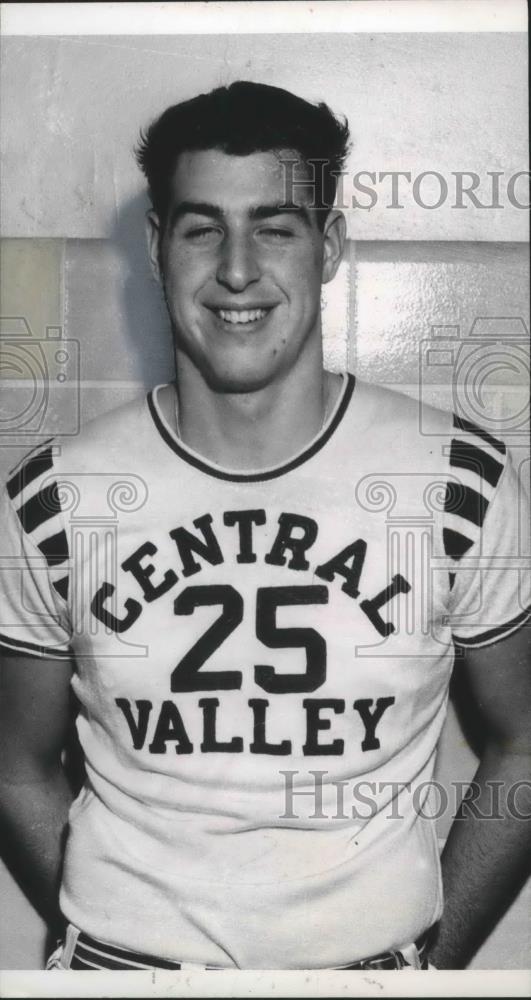 1957 Press Photo Central Valley Basketball player, #25, Bob Ames - sps03399 - Historic Images