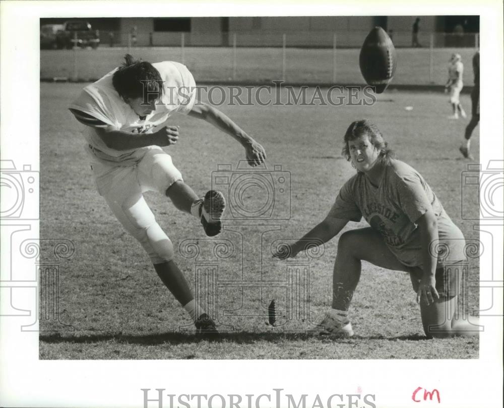 1992 Press Photo Lakeside football player, Travis Baldwin &amp; coach Mary McAdam - Historic Images