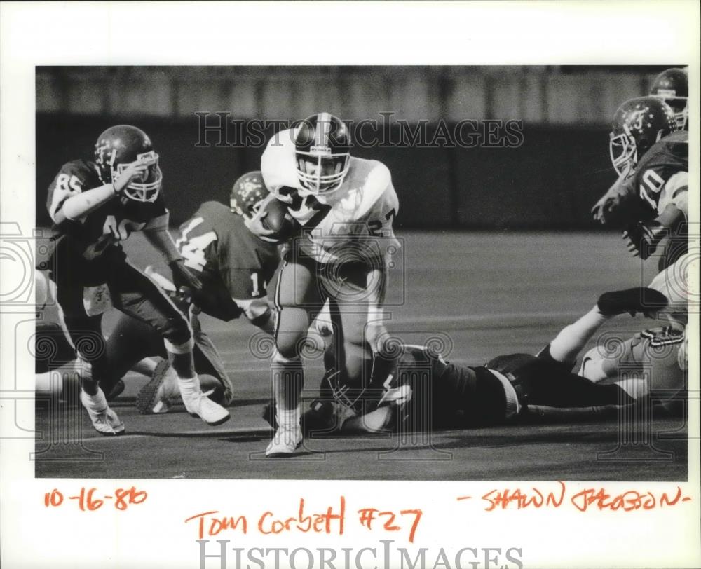 1986 Press Photo Football player #27, Tom Corbett, in action - sps02984 - Historic Images