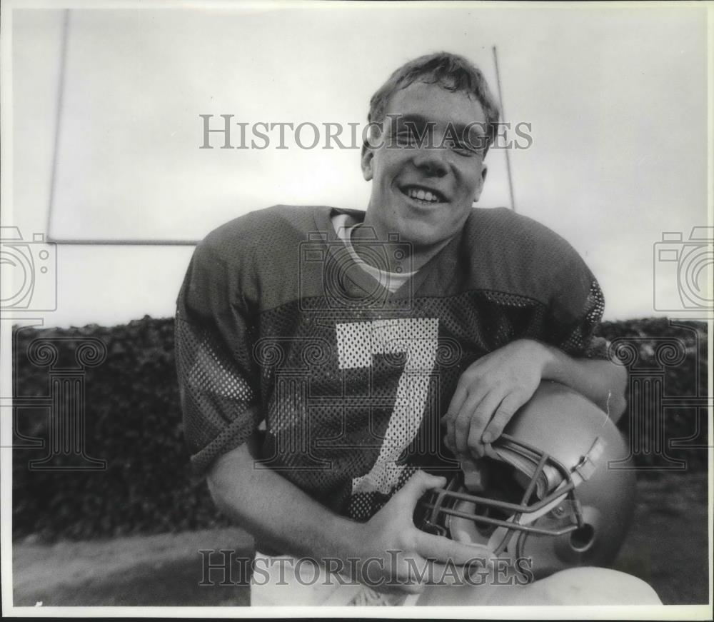 1990 Press Photo Washington Huskies football kicker, Travis Hanson - sps03325 - Historic Images