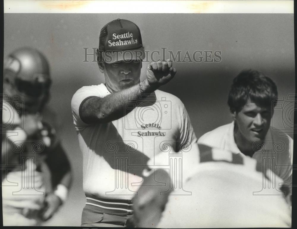 1984 Press Photo Chuck Knox-Seattle Seahawks Football Club Head Coach - sps03181 - Historic Images
