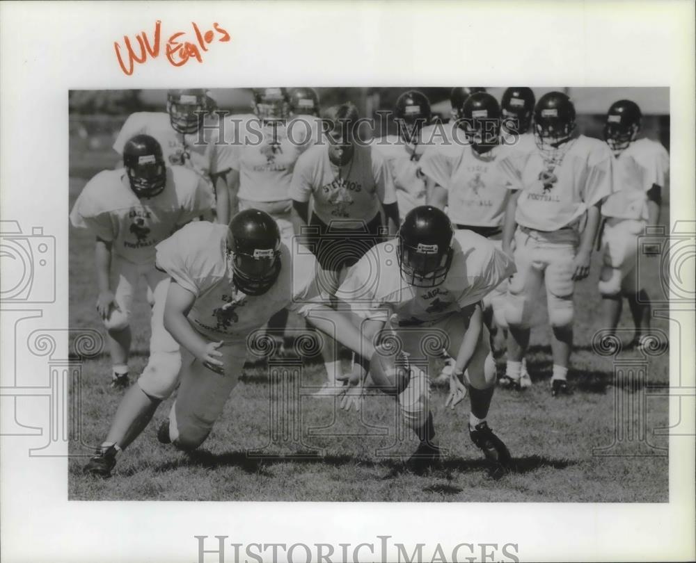 1990 Press Photo West Valley High School Football Players Going Through Practice - Historic Images