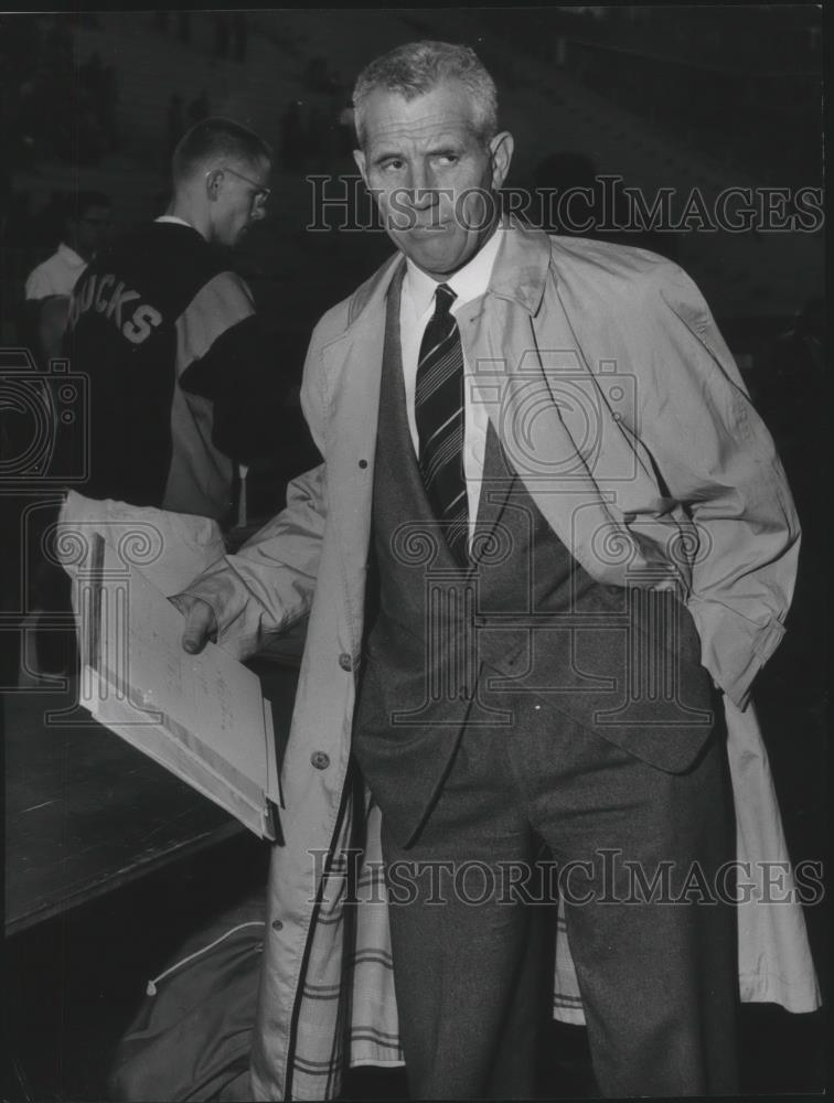 1955 Press Photo Len Casanova, University of Oregon head football coach - Historic Images