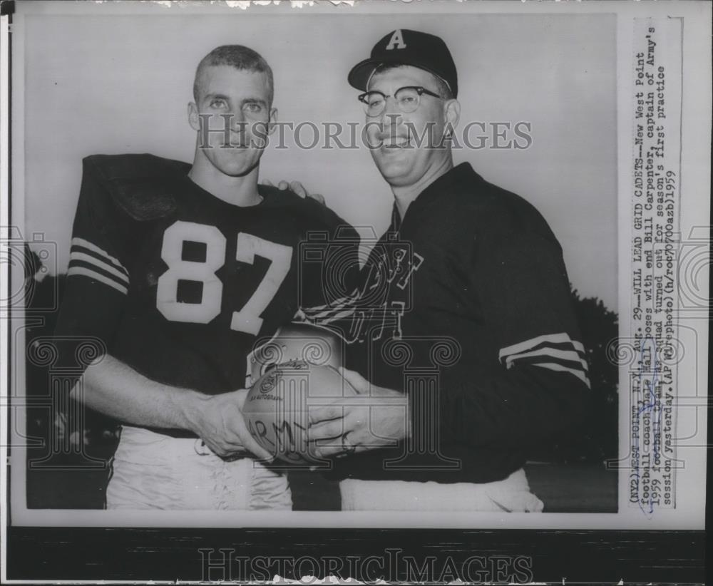 1959 Press Photo New West Point football coach Dale Hale with Bill Carpenter - Historic Images