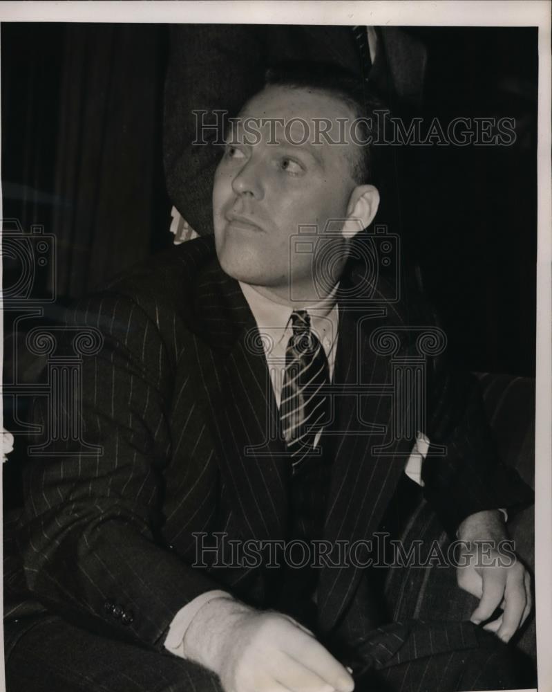 1939 Press Photo New York David Williams talking to reporters NYC - neny07454 - Historic Images