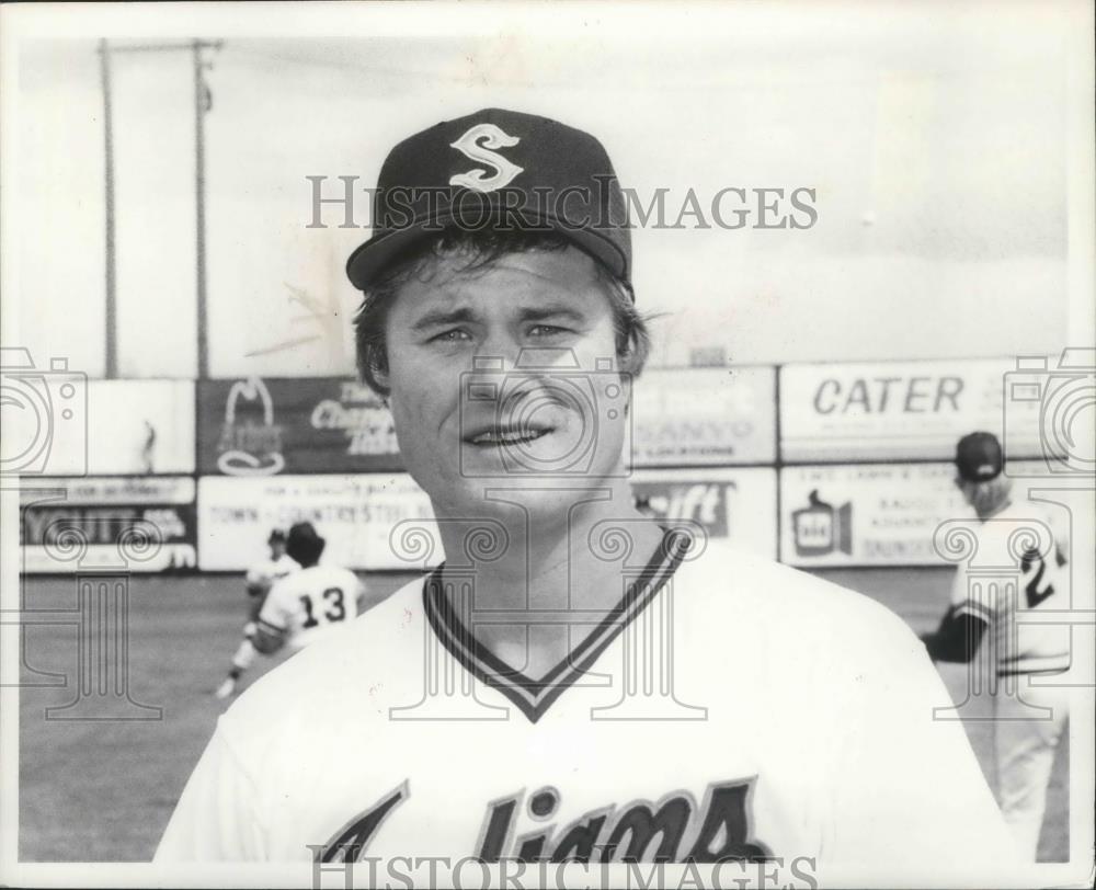 1978 Press Photo Bob Galasso-Indians&#39; Baseball Player in Uniform on Field - Historic Images