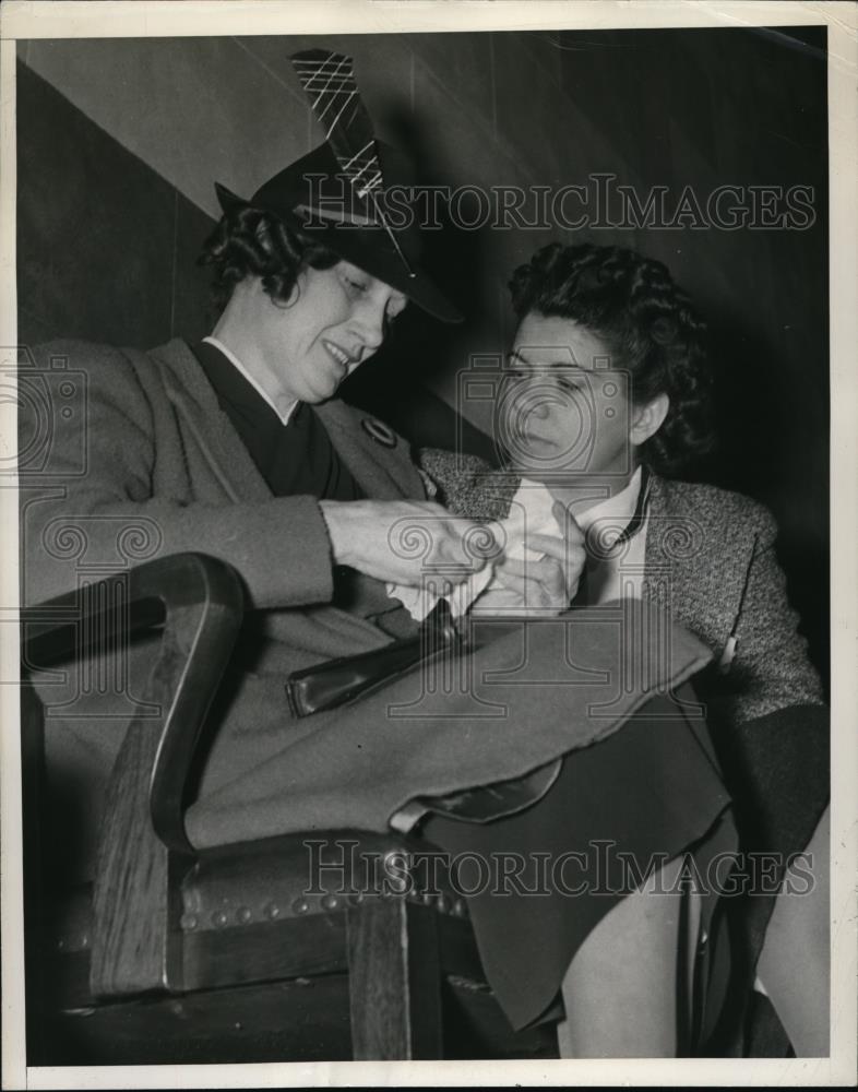 1938 Press Photo New York Mrs. Alpha Copleym Cloisea Stevens at murder trial NYC - Historic Images