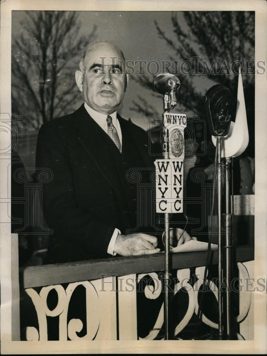1939 Press Photo New York Lehman speaking at 1789 inauguration re-enactment NYC - Historic Images