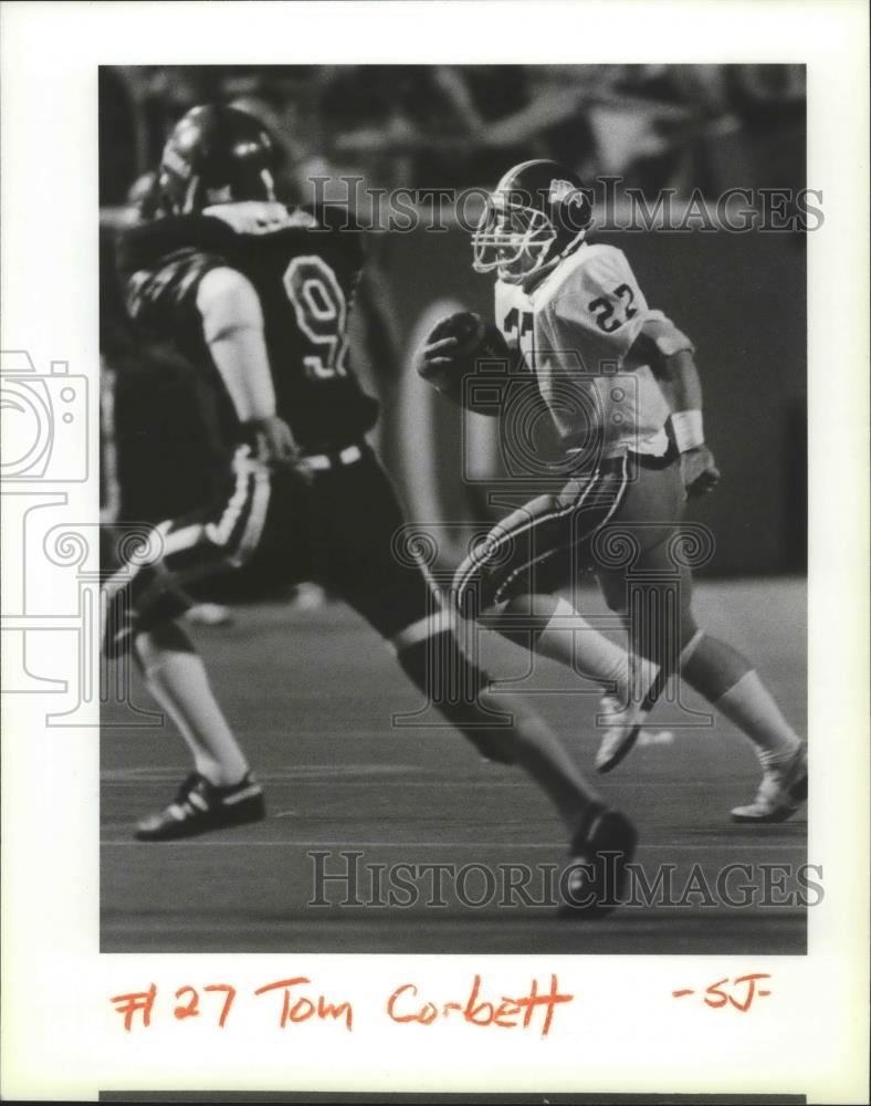 1986 Press Photo NC football Corey Williams chases down #27, Tom Corebett - Historic Images