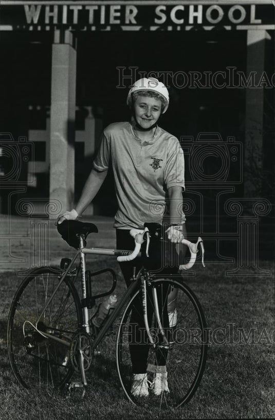 1989 Press Photo Phyllis Lardinois a Cyclist and Multiple Sclerosis Fundraiser. - Historic Images